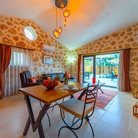 Outstanding With Private Pool And Jacuzzi In Kas, Antalya Bezirgan