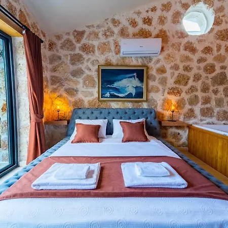 Outstanding With Private Pool And Jacuzzi In Kas, Antalya Bezirgan