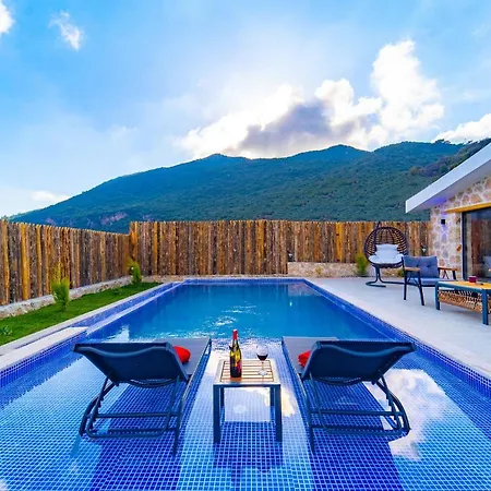 Outstanding With Private Pool And Jacuzzi In Kas, Antalya Apartment Bezirgan